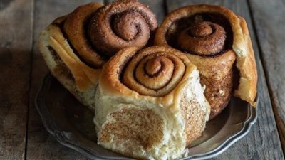 CINNAMON ROLLS