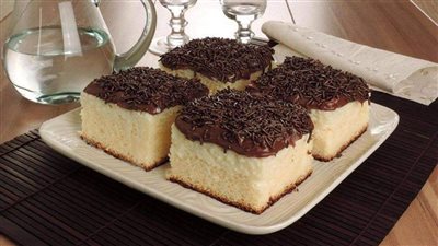 Moist Condensed Milk Cake: Delicious and Melts in Your Mouth