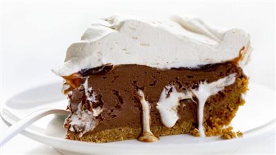 Chocolate Caramel Cheesecake Pie {No Bake}