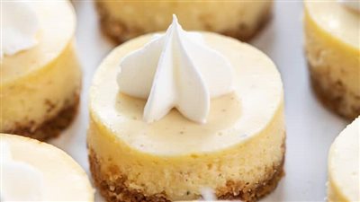 Mini Eggnog Cheesecakes