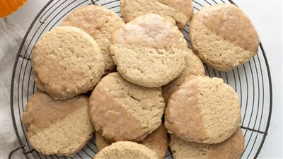 Pumpkin Spice Butter Cookies