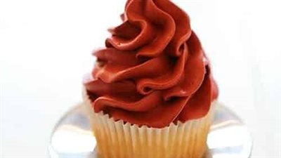 Red Velvet Mousse with Raspberry Vanilla Cupcakes