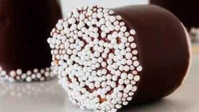 Neapolitan Dipped Marshmallows