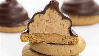 Peanut Butter Hi-Hat Cookies