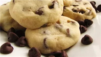 Chocolate Chip Shortbread Cookies