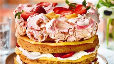 Lemon and strawberry meringue cake