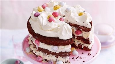 Mini egg ice cream chocolate layer cake