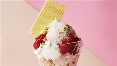 Raspberry cheesecake ice cream