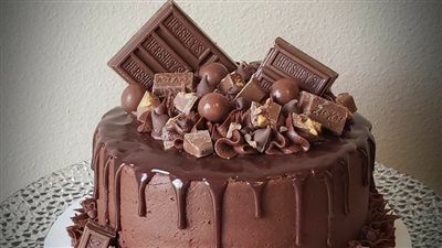 Chocolate Brownie Cake with Cookie Dough Layer 🍫🍪