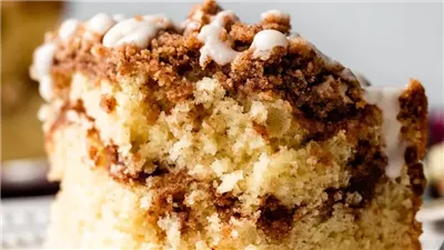 Sour Cream Coffee Cake (with Crumb Topping)