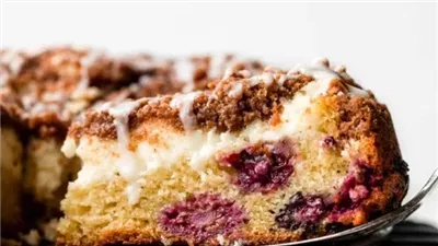 Blackberry Cream Cheese Crumb Cake