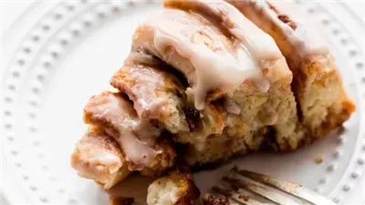 Giant Cinnamon Roll Cake