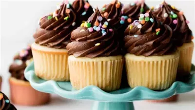 Yellow Birthday Cupcakes