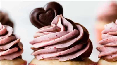 Valentine’s Day Cupid Cupcakes
