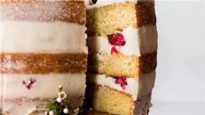 Vanilla Naked Cake