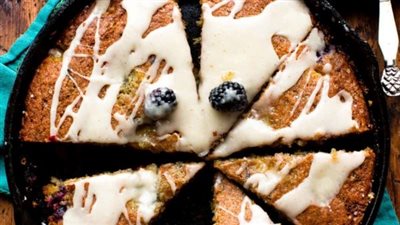 Blackberry Peach Skillet Cornmeal Cake