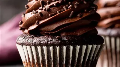 Super Moist Chocolate Cupcakes