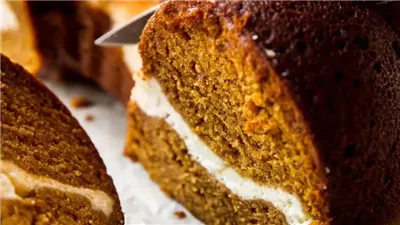 Pumpkin Cream Cheese Bundt Cake