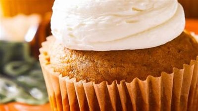 Pumpkin Spice Cupcakes with Marshmallow Frosting