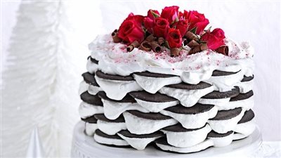 Layered Peppermint Icebox Cake