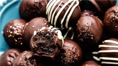How to Make Oreo Balls (Truffles)