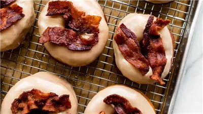 Homemade Maple Bacon Doughnuts