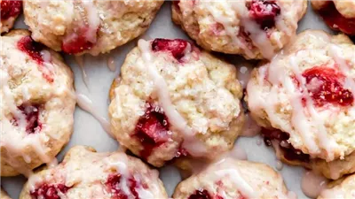 Strawberry Biscuit Cookies