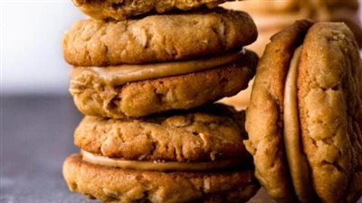Peanut Butter Cookie Sandwiches (Just like Nutter Butters!)