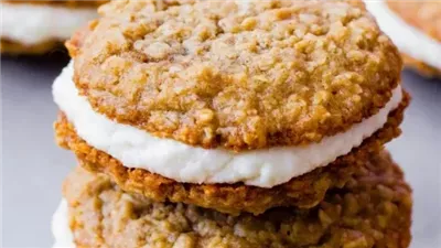 Homemade Oatmeal Creme Pies