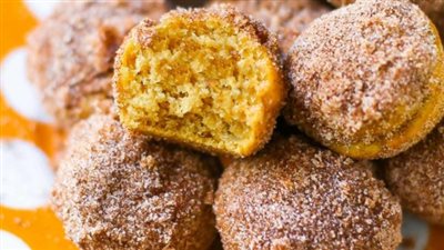 Mini Cinnamon Sugar Pumpkin Muffins