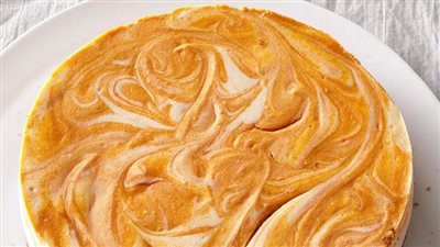 Spiced Pumpkin-Swirl Cheesecake