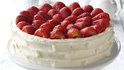 Strawberry Walnut Torte