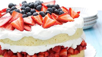 Layered Strawberry Cream Cake