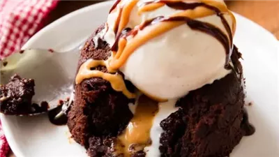 Peanut Butter Chocolate Lava Cakes