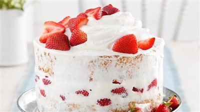 Strawberry Mascarpone Cake