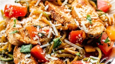 Bruschetta Chicken with Zucchini Noodles