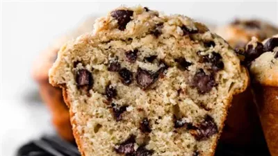 Bakery-Style Chocolate Chip Muffins