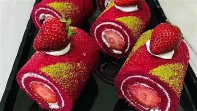 Strawberry Shortcake Roulade  Show some love  in the comments if you want to bake this! 