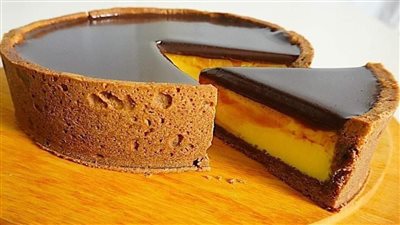 CHOCOLATE AND CUSTARD CAKE